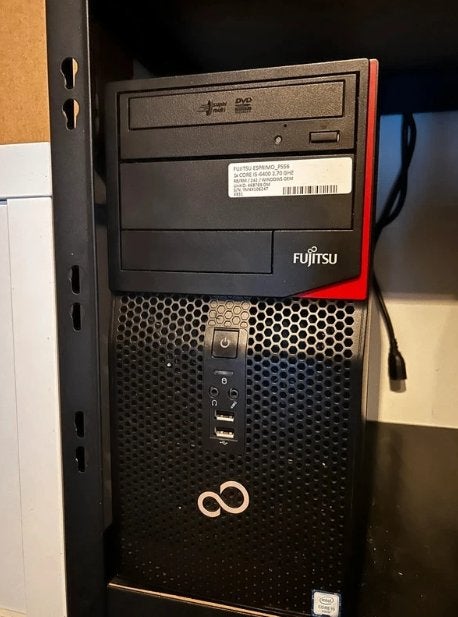 Fujitsu Esprimo P556 MT met i5 en ssd, 240GB, 2 tot 3 Ghz, 8 GB, Ophalen of Verzenden