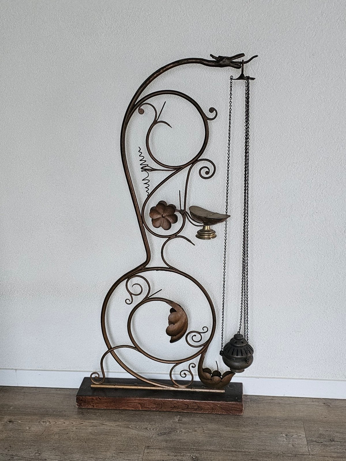 Decoratieve wierookbrander, Ophalen