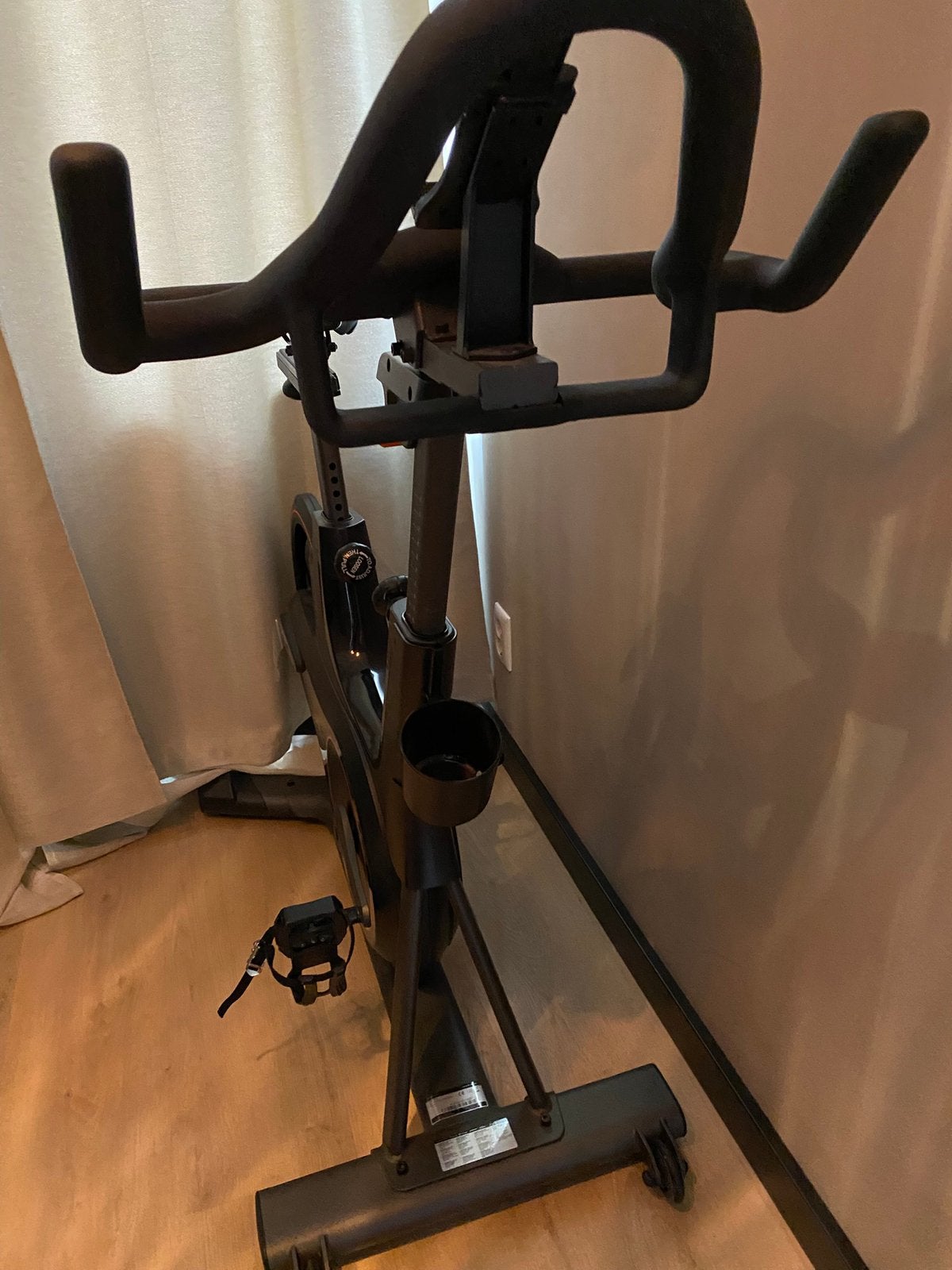 Matrix hometrainer / spinningfiets sportschoolkwaliteit, Ophalen, Gebruikt, Spinningfiets