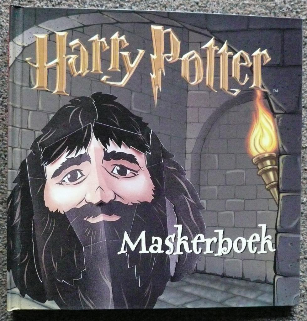 Maskerboek Harry Potter pop-up maskers masker Warner Bros., Boeken, Ophalen of Verzenden, Zo goed als nieuw