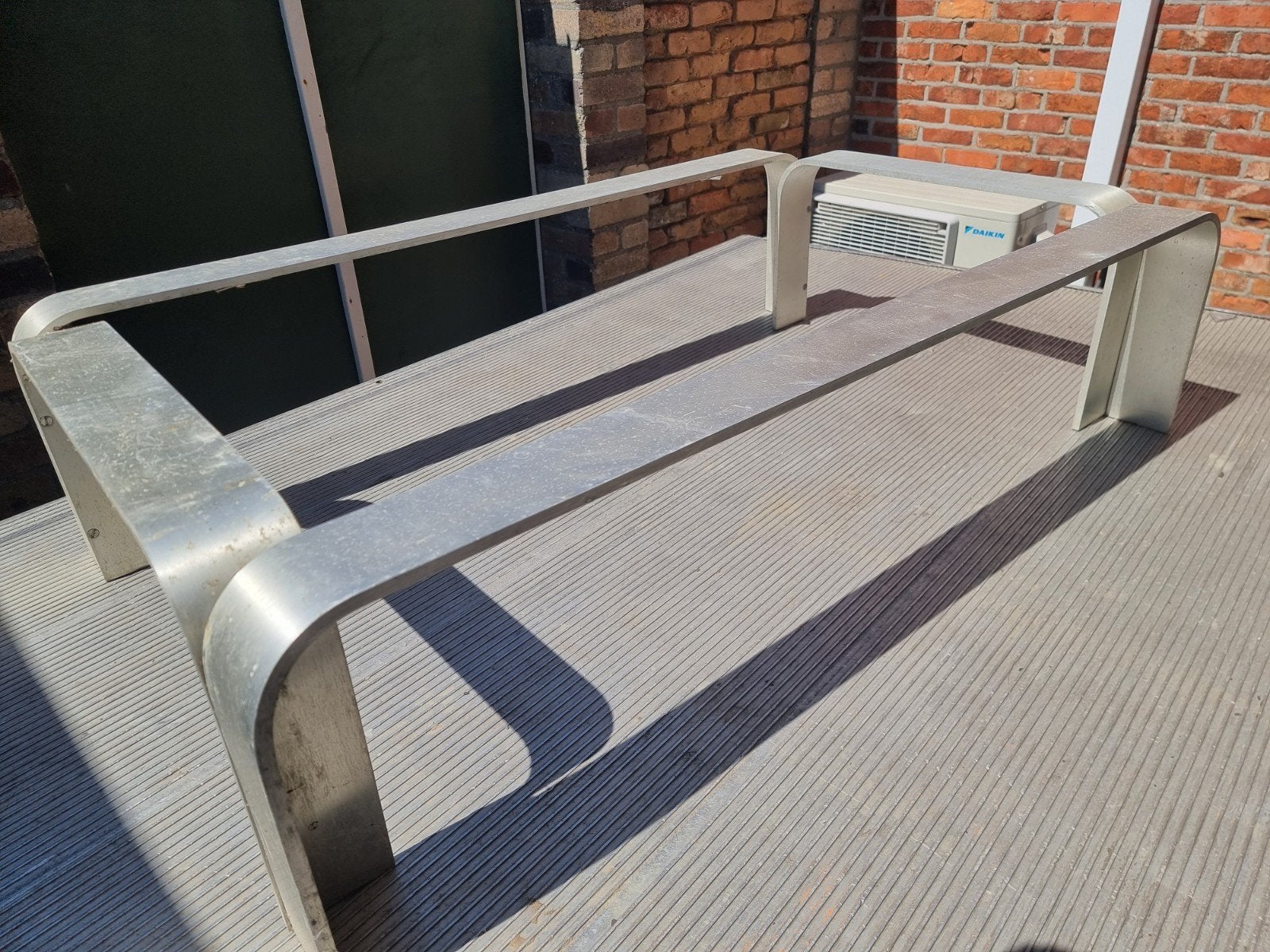 Aluminium onderstel van salontafel., Ophalen, Rechthoekig, 100 tot 150 cm, 50 tot 100 cm