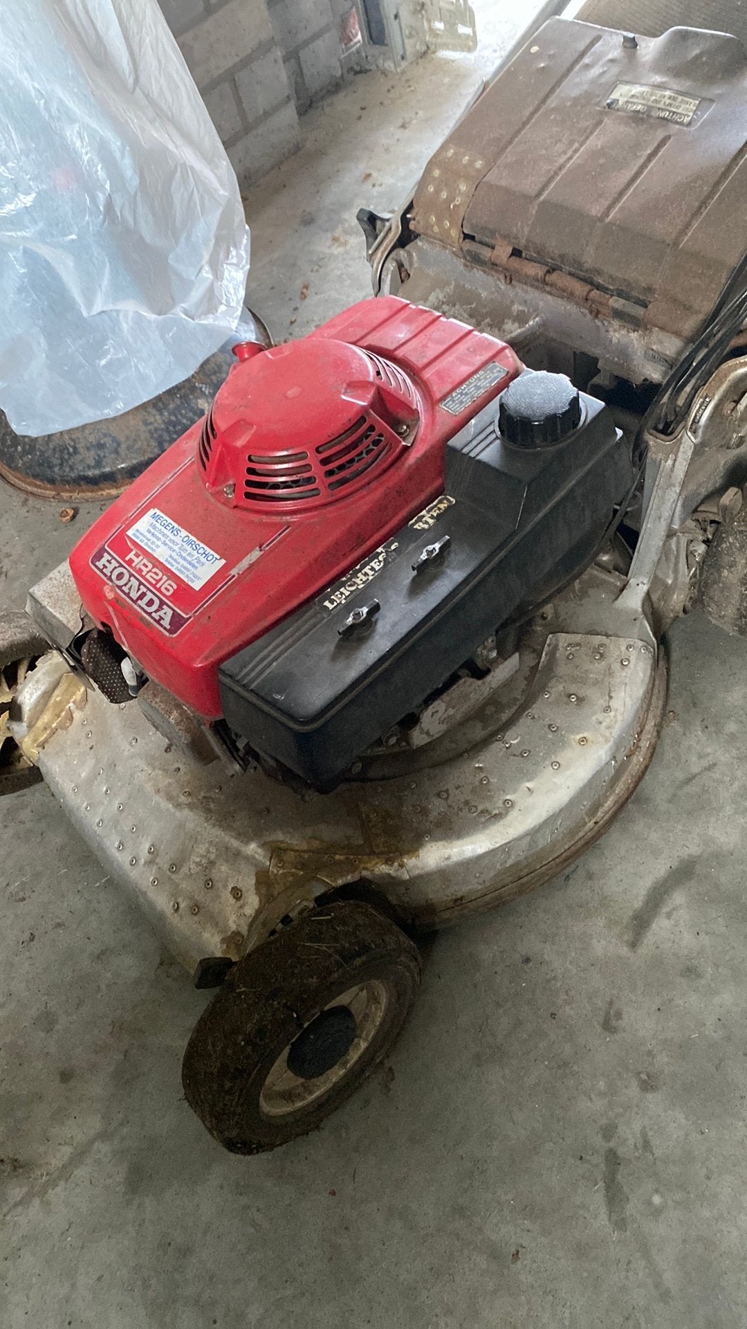 Foto 4 van Honda HR216