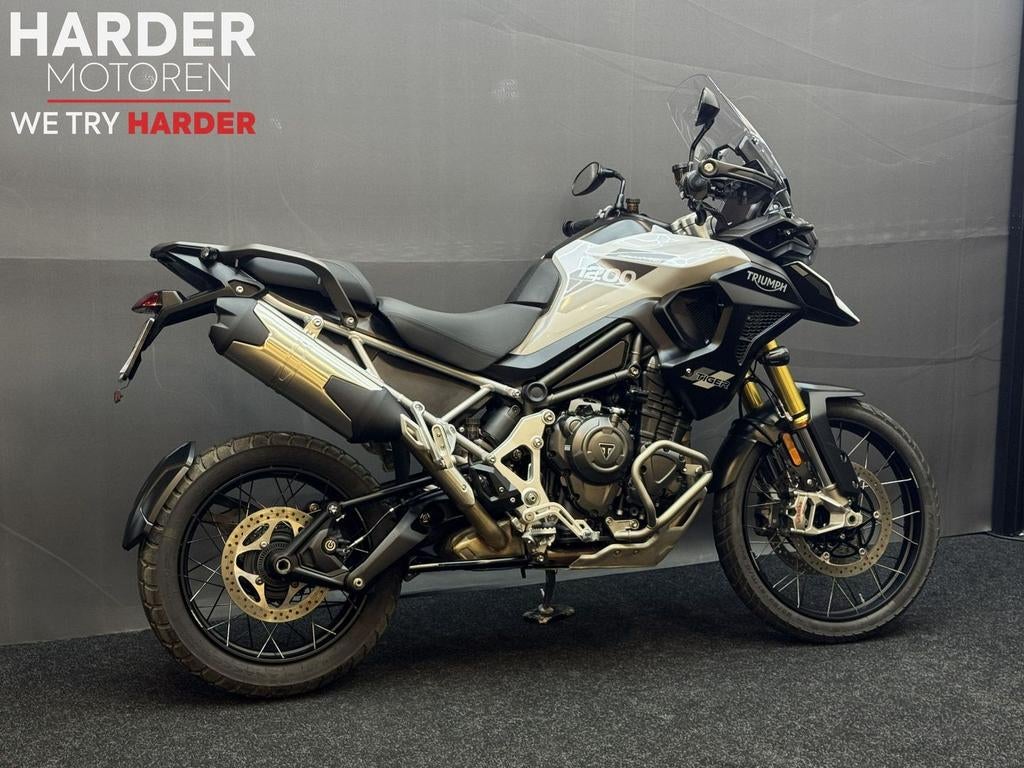 TRIUMPH TIGER 1200 RALLY PRO/BOMVOL OPTIES/GARANTIE!, 1160 cc, Motorrijbewijs A, Bedrijf, Meer dan 35 kW