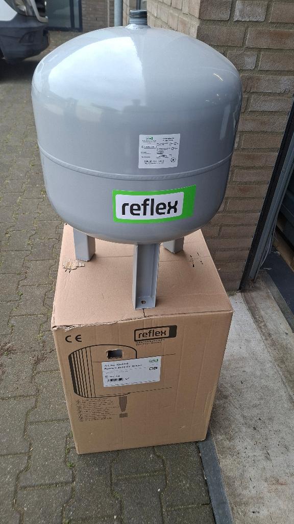 5x  Reflex V buffervat Ketel vat - 40 liter - 10 bar NIEUW!, Ophalen, 30 tot 80 cm, ., Cv-ketel of Combi-ketel