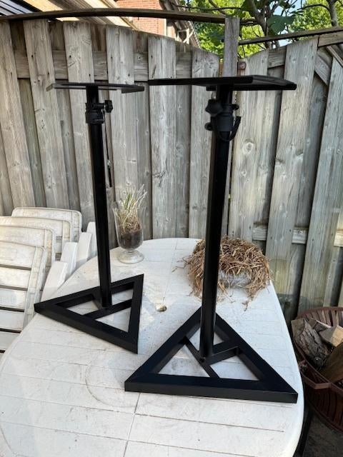 Speaker stands voor monitor speakers, Muziek en Instrumenten, Ophalen of Verzenden, Zo goed als nieuw, Speaker