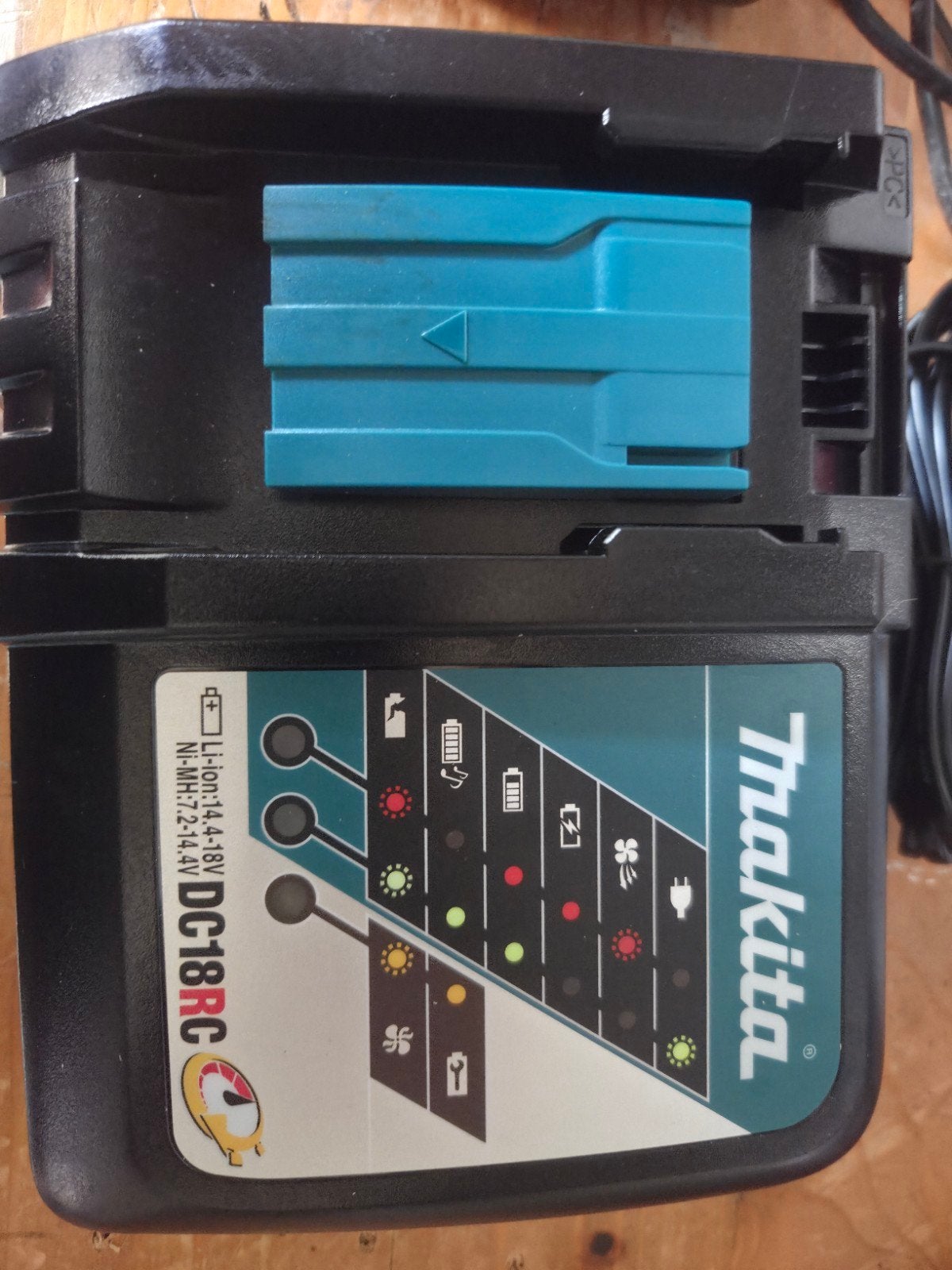 Makita DC18RC Snellader voor 14.4V-18V Li-ion accu's, Ophalen, Nieuw