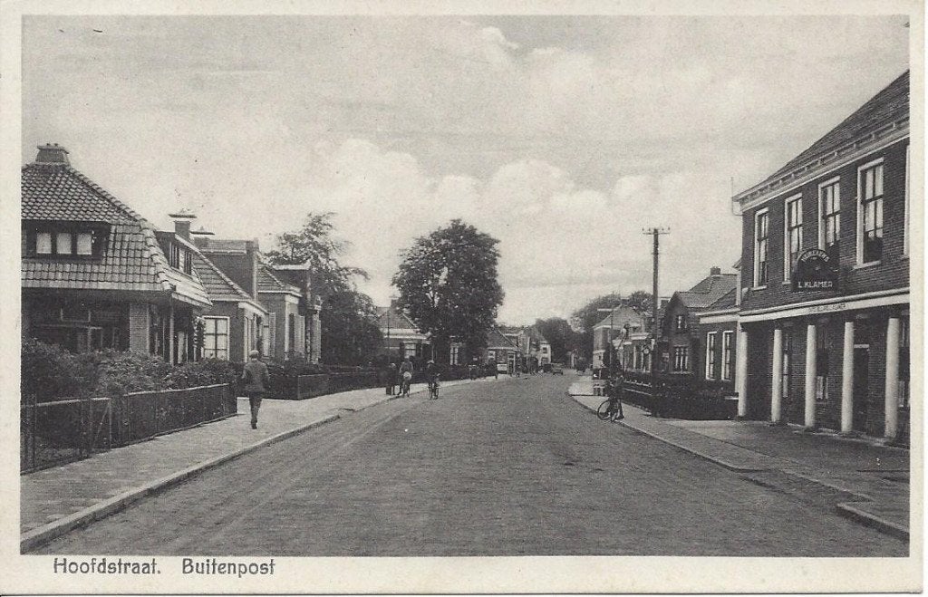 Buitenpost (Frl.) Hoofdstraat, Café Klamer, Volk, gel. 1941, Ophalen of Verzenden, 1920 tot 1940, Gelopen, Friesland