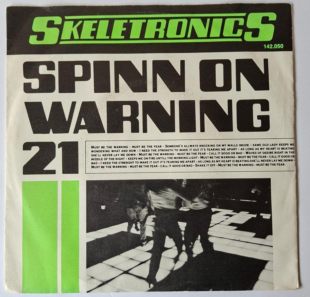 Skeletronics      Your love is alright, Gebruikt, 7 inch, Ophalen of Verzenden, Single