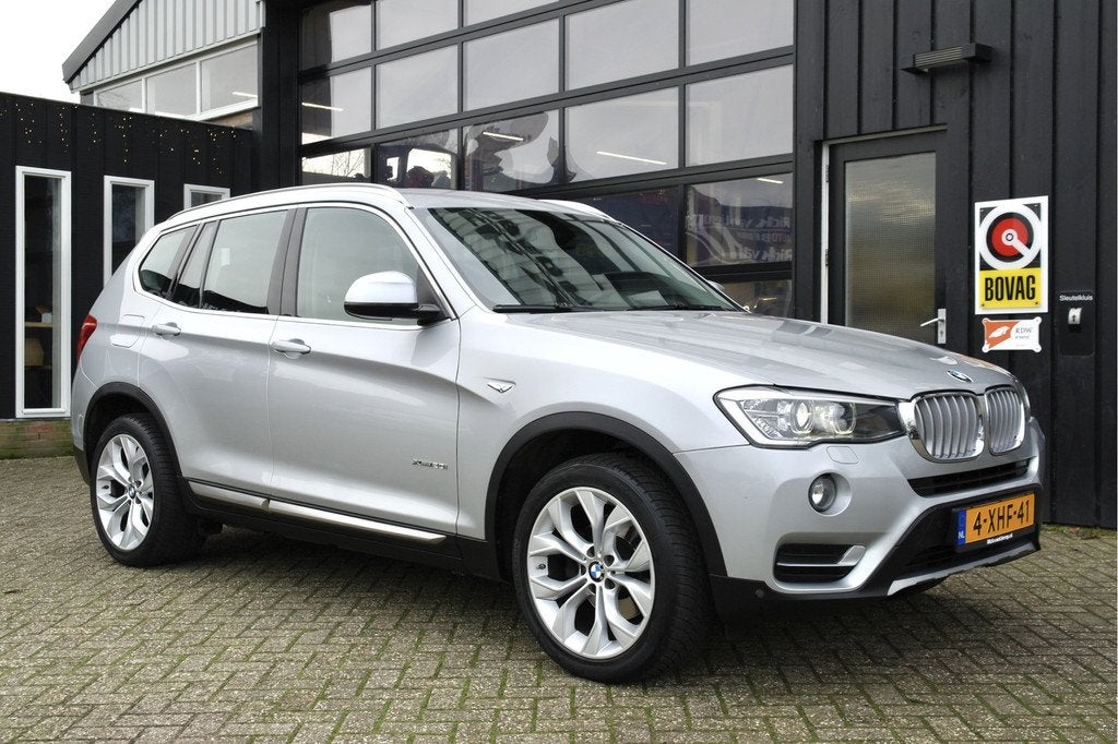 BMW X3 xDrive20i High Executive Automaat-8 | Leer | Cruise |, Auto's, Gebruikt, 4 cilinders, 2000 kg, Bedrijf