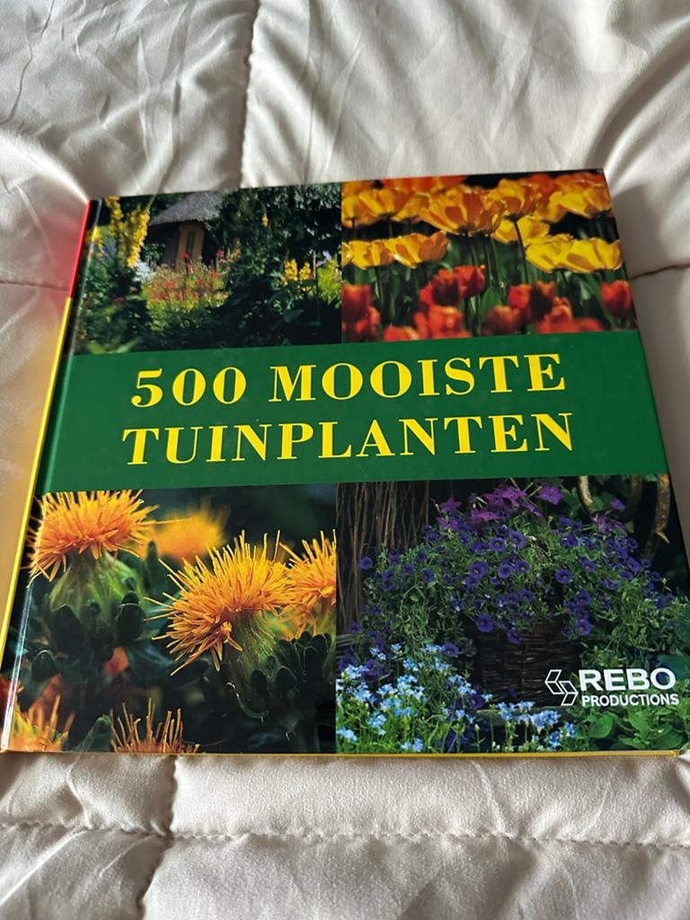 500 Mooiste Tuinplanten - Handboek voor Tuinliefhebbers, Boeken, Ophalen of Verzenden, Zo goed als nieuw, Tuinieren en Tuinplanten