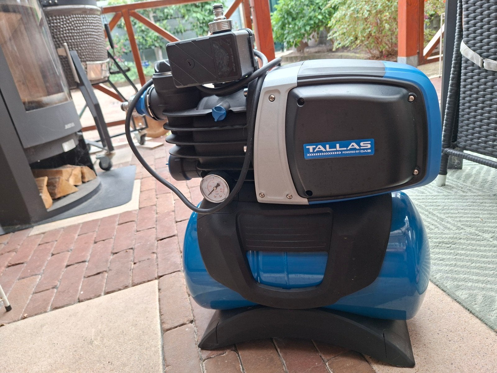 Tallas D-BOOST 850/45 Hydrofoorpomp - Zo goed als nieuw, Ophalen of Verzenden, Zo goed als nieuw, Elektrisch, Hydrofoorpomp