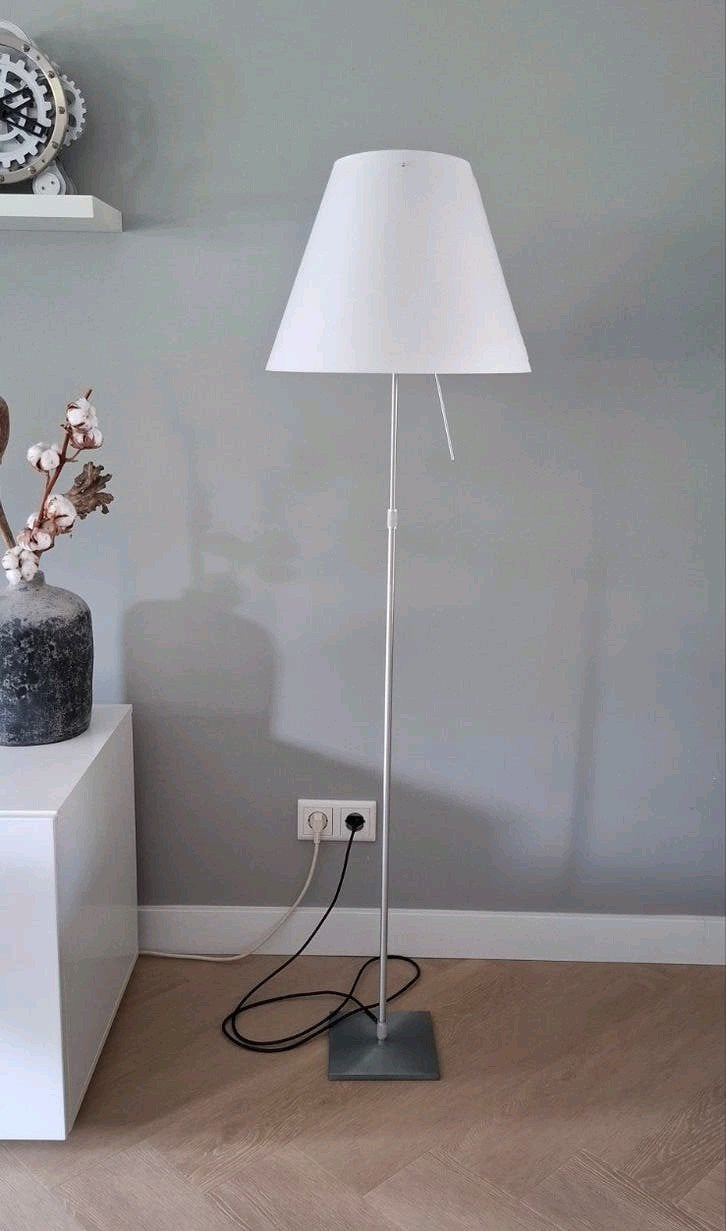 Luceplan Costanza design vloerlamp, Huis en Inrichting, Lampen | Vloerlampen, Ophalen, Modern design, Zo goed als nieuw, Metaal