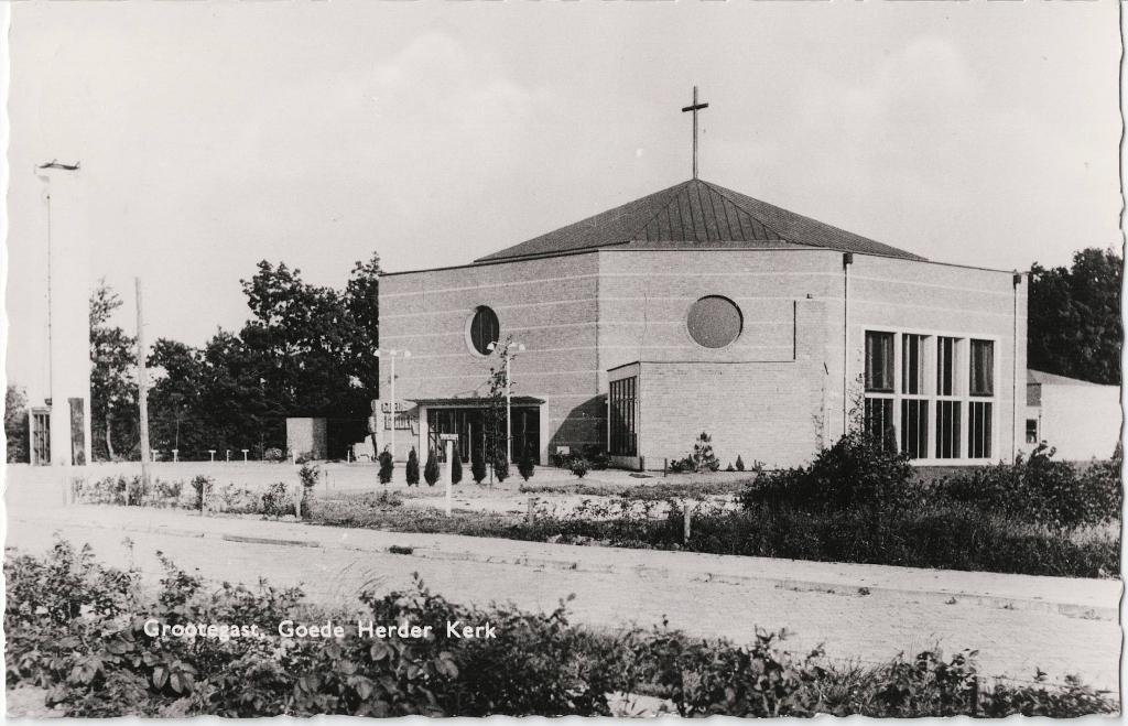 Grootegast – Goede Herder Kerk. Gelopen Dokkum 1962., Ophalen of Verzenden, 1960 tot 1980, Gelopen, Groningen