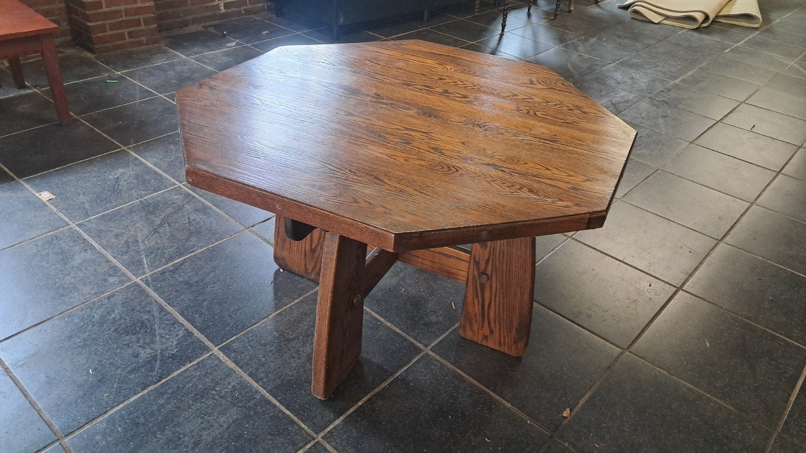 Zeskantige houten tafel - 120 cm breed, 73 cm hoog, Antiek en Kunst, Antiek | Meubels | Tafels, Ophalen