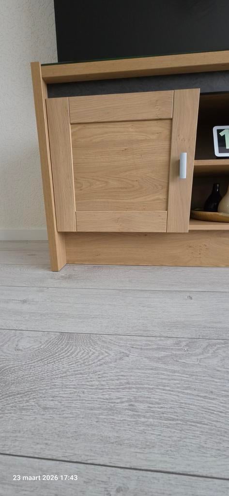 TV meubel Sanne van Leenbakker, 100 tot 150 cm, Ophalen of Verzenden, Glas, Minder dan 100 cm