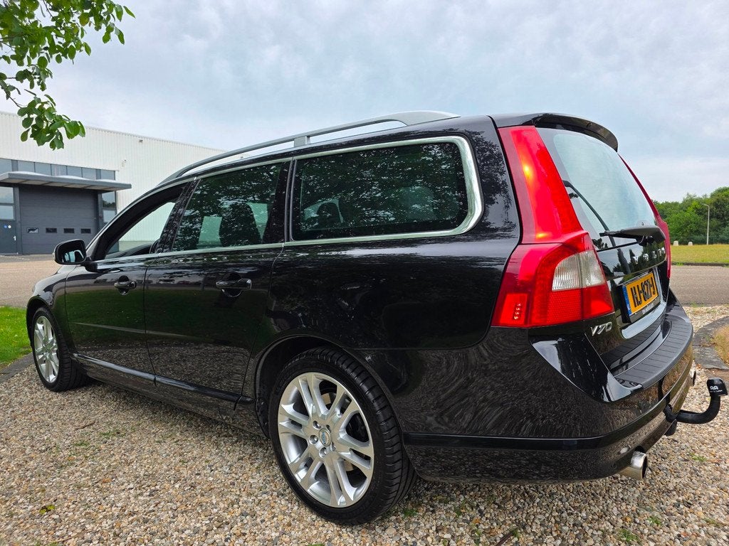 Volvo V70 2.5T Momentum AUTOMAAT/xenon, Auto's, Overige brandstoffen, 1567 kg, 93 €/maand, Euro 4
