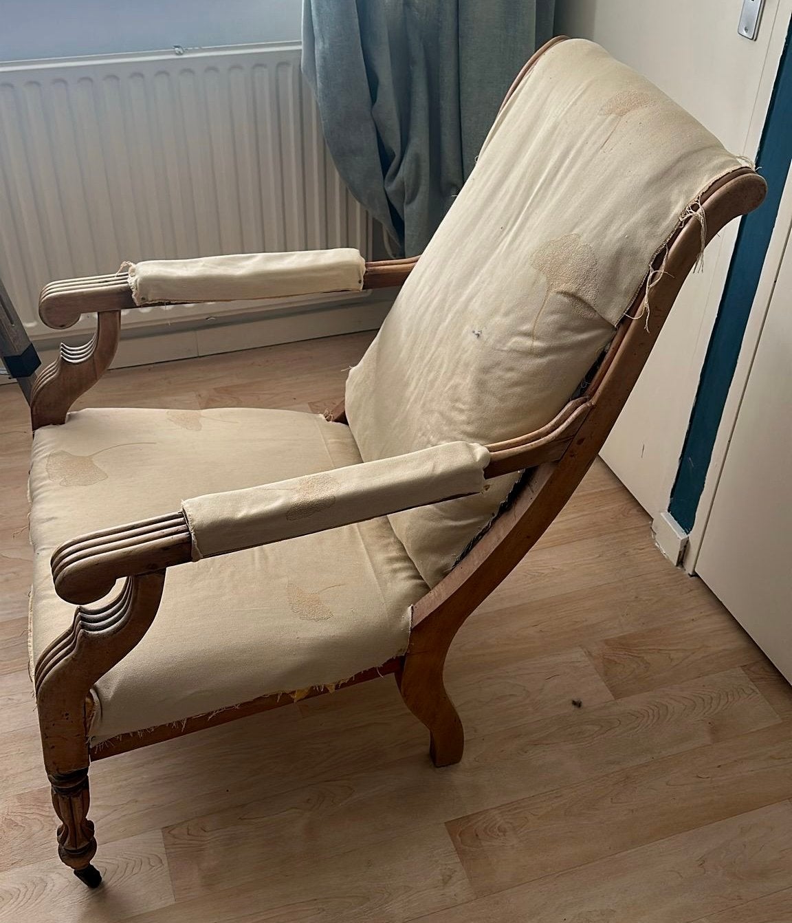 Gratis op te halen: Antieke fauteuil - Opknapproject, Ophalen