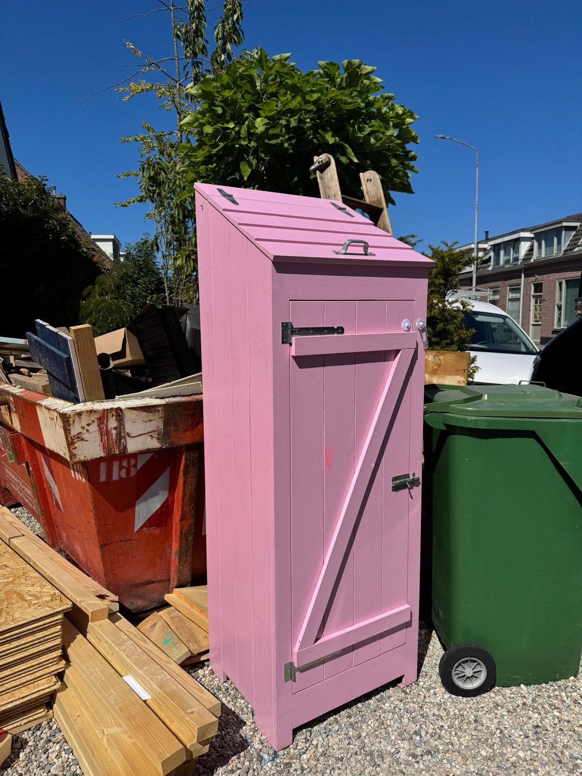 GRATIS Roze houten kinder kleding kast, Ophalen