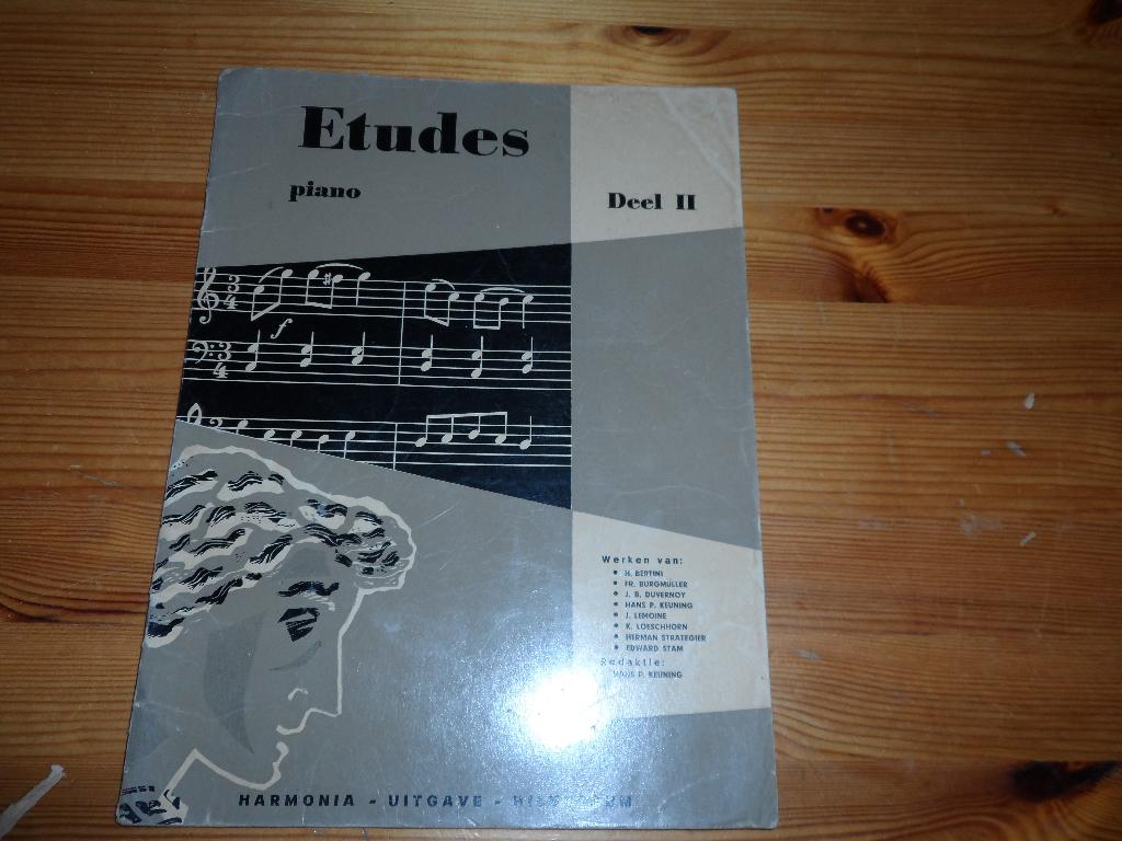 Etudes deel 2 - harmonia uitgave, Muziek en Instrumenten, Gebruikt, Ophalen of Verzenden, Artiest of Componist, Piano