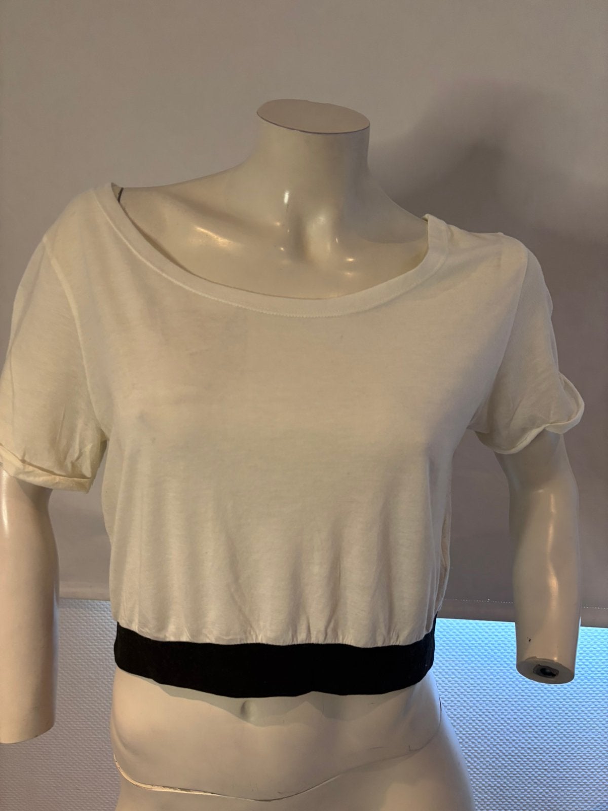Twinset korte top maat L, Maat 38/40 (M), ., Wit, Ophalen of Verzenden