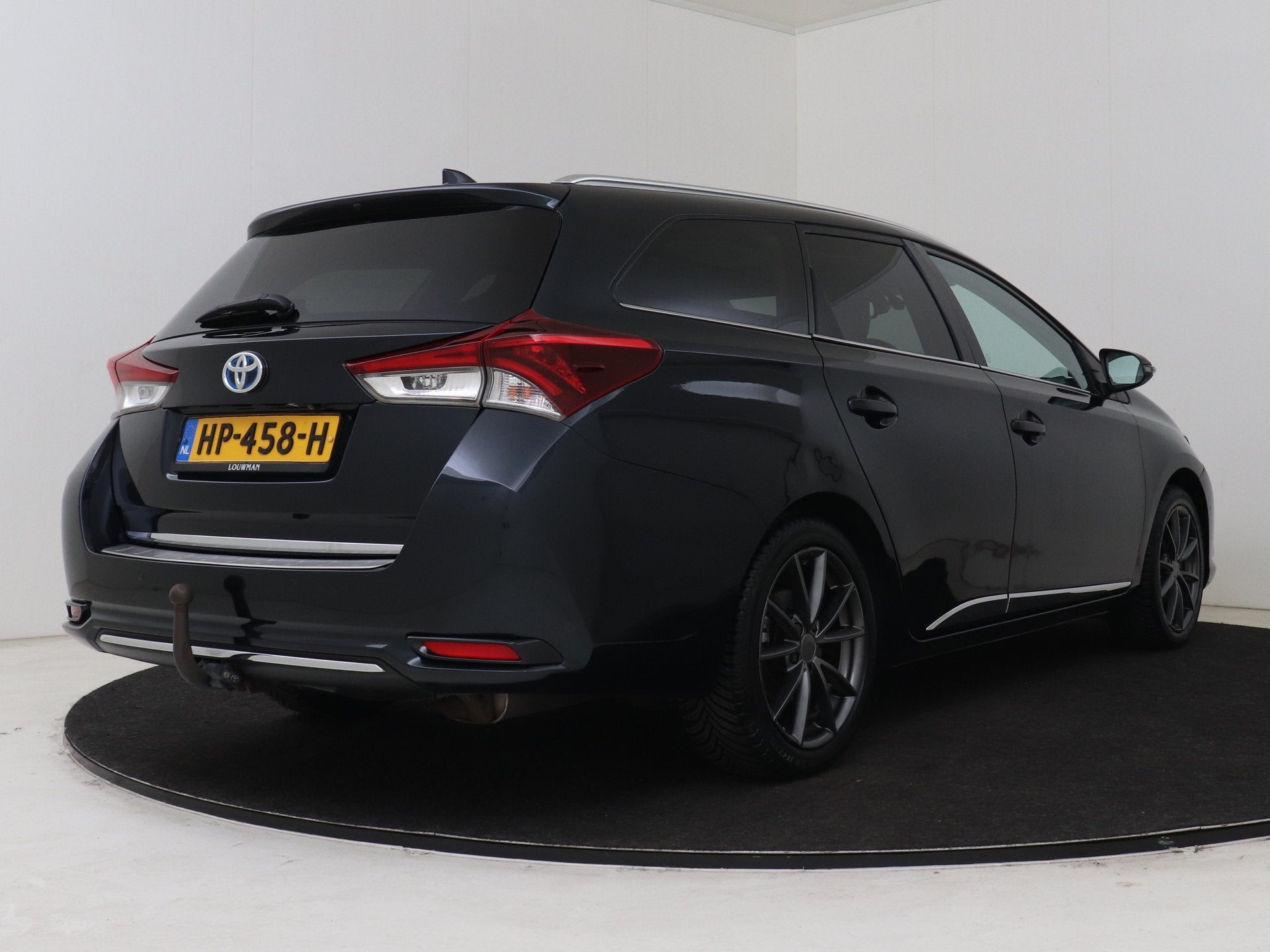 Toyota Auris Touring Sports 1.8 Hybrid Lease pro Leder Panor, Gebruikt, Te koop, 66 €/maand, 5 stoelen