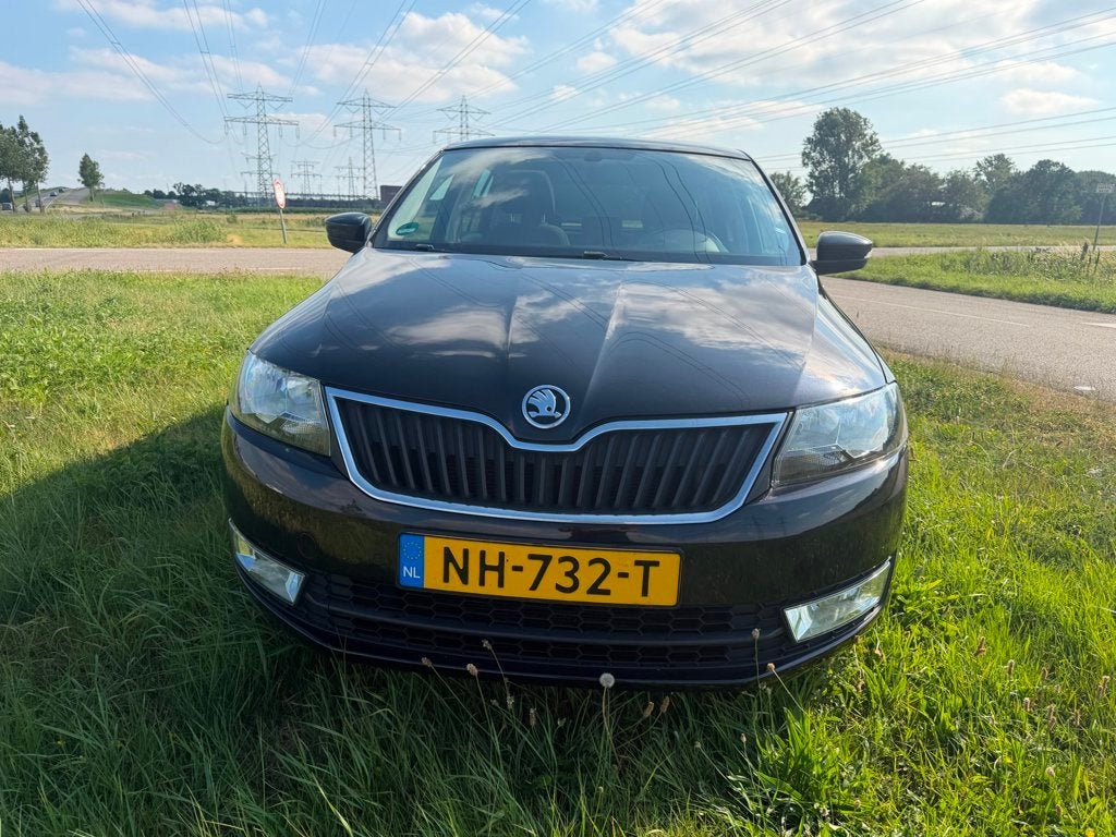 Skoda Rapid Spaceback 1.2 TSI Greentech JOY, Auto's, Voorwielaandrijving, Euro 6, Alcantara, Origineel Nederlands