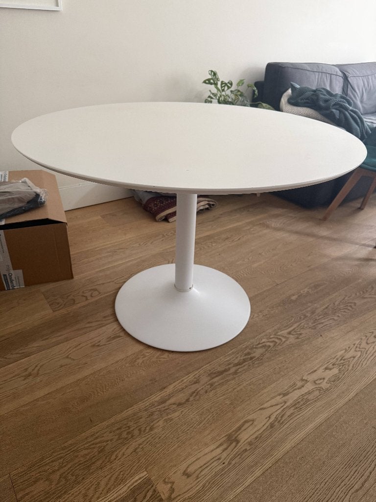 White round IKEA dining table, Ophalen, Overige materialen, Gebruikt, Vier personen