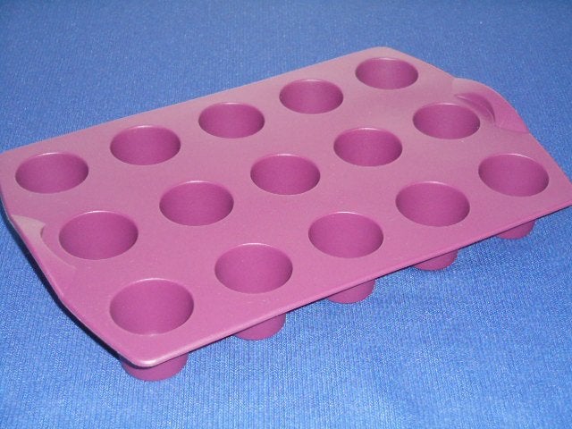 Mfv Mini Muffin Paars Tupperware , nieuw, Ophalen of Verzenden, Nieuw, Paars, Overige typen