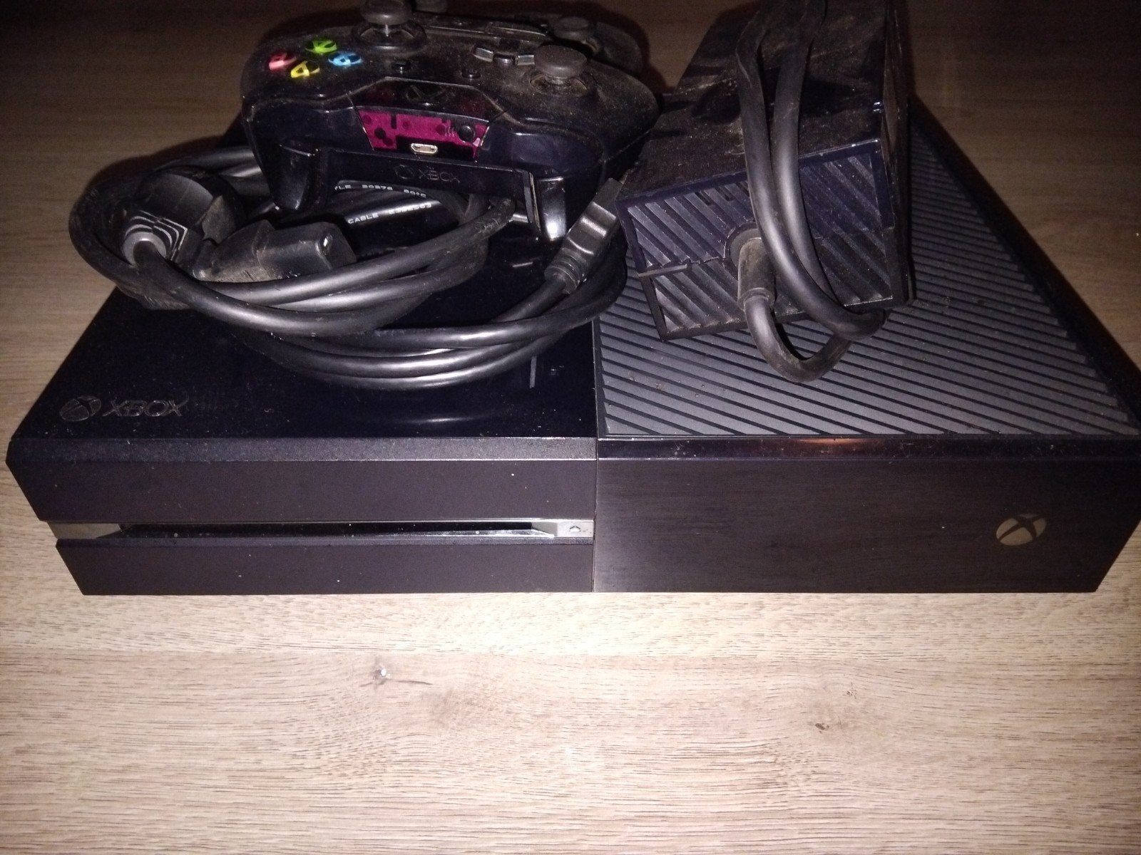 Xbox One met 2 controllers en voeding, Spelcomputers en Games, Xbox One, Met 2 controllers, Ophalen of Verzenden, 500 GB