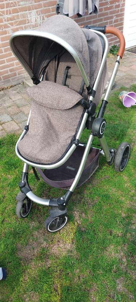 Kinderwagen titanium baby beeyu comfy, Gebruikt, Combiwagen, Met autostoeltje, Ophalen