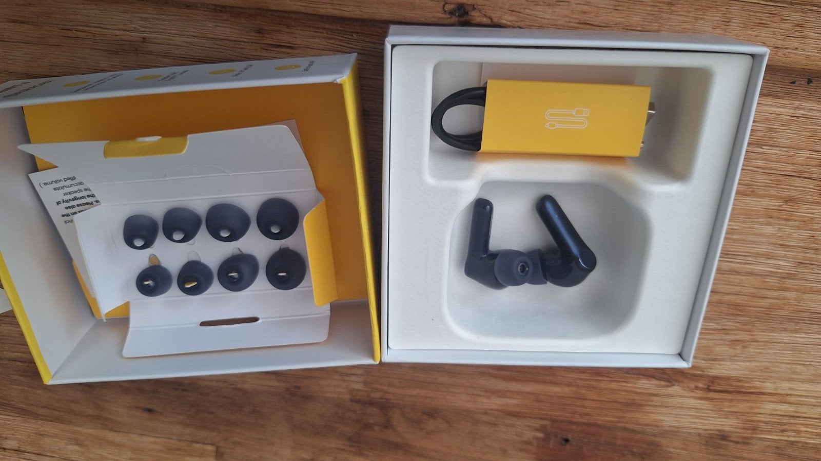 EarFun Air Pro 4 In-ear Koptelefoon zoekt oplaadcase, Audio, Tv en Foto, Koptelefoons, Overige merken, Gebruikt, Ophalen of Verzenden