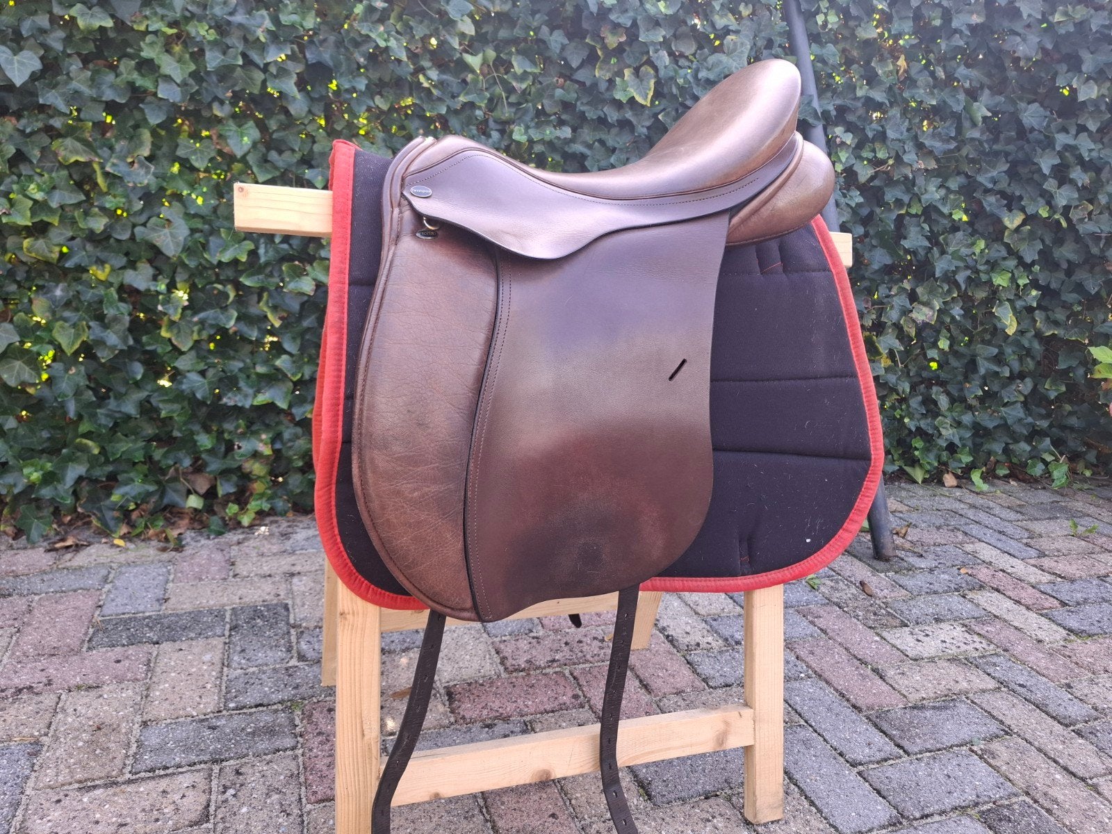 Fryso Cambridge 18 inch zadel, Dieren en Toebehoren, Gebruikt, Fryso, Dressuur, XL (18 inch of meer)