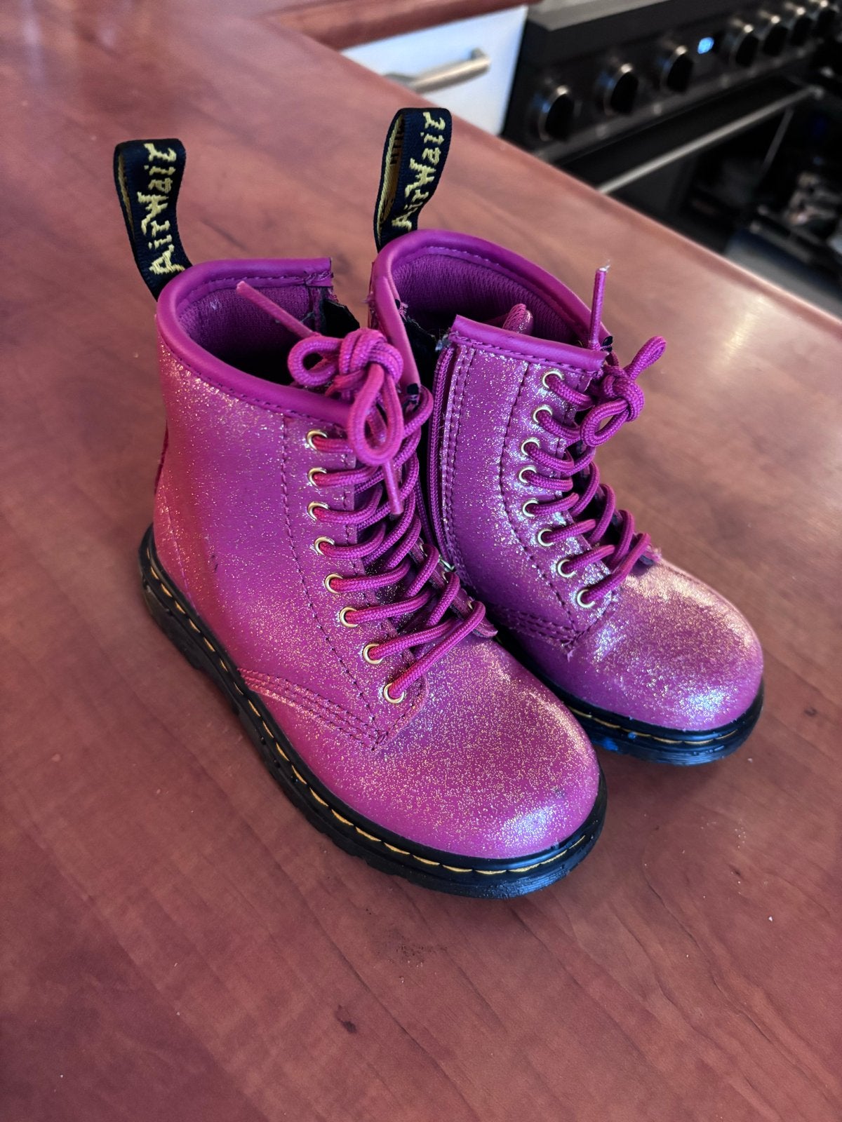 Dr. Martens glitter laarzen maat 25, Ophalen of Verzenden, Zo goed als nieuw, Meisje, Laarzen