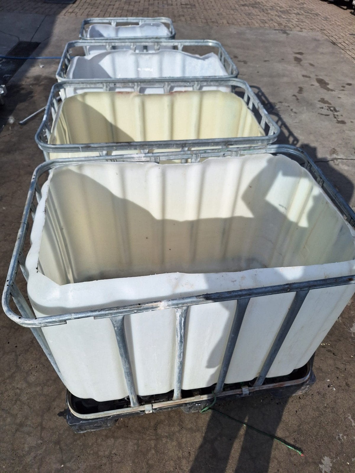 4 IBC'S, Ophalen