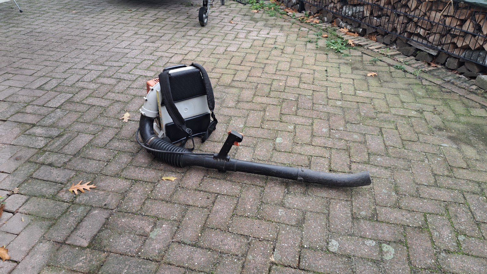 Stihl BR 400 bladblazer rug gedragen ouderwets degelijk., Tuin en Terras, Ophalen, Gebruikt, Ruggedragen, ????