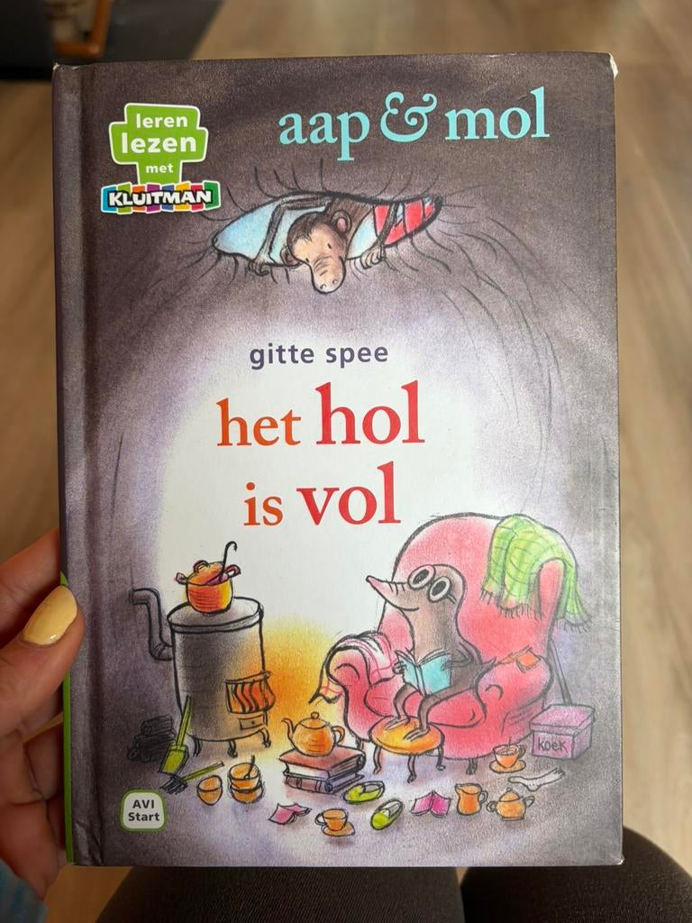 Het hol is vol - Avi Start, Boeken, Ophalen of Verzenden, Zo goed als nieuw, Fictie algemeen