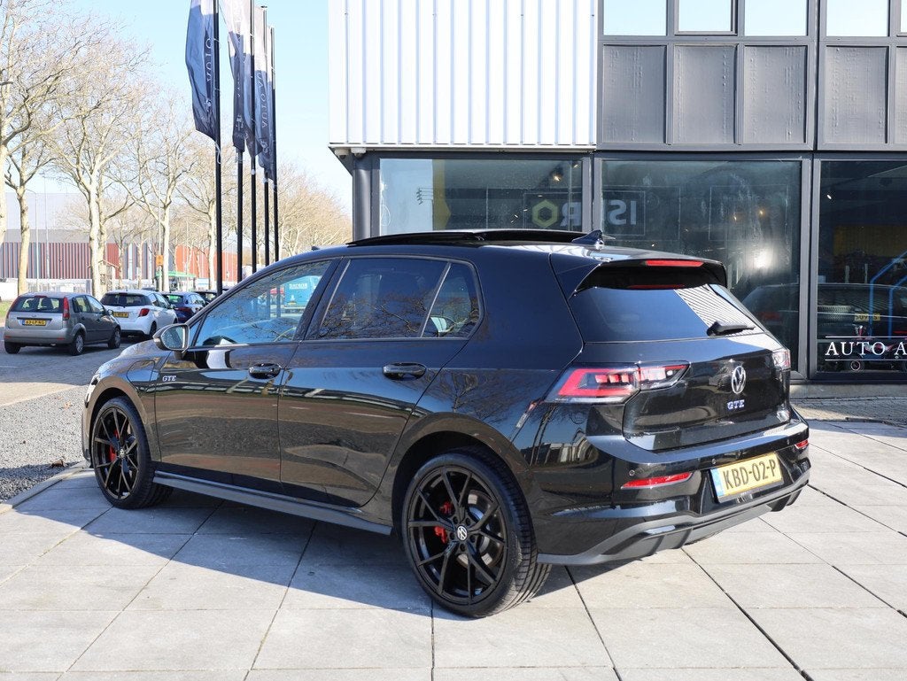 Volkswagen Golf GTE 1.5 272PK | Panodak | Head-up | 19" | Ke, Stof, 4 cilinders, Plug-in hybride, 1700 kg