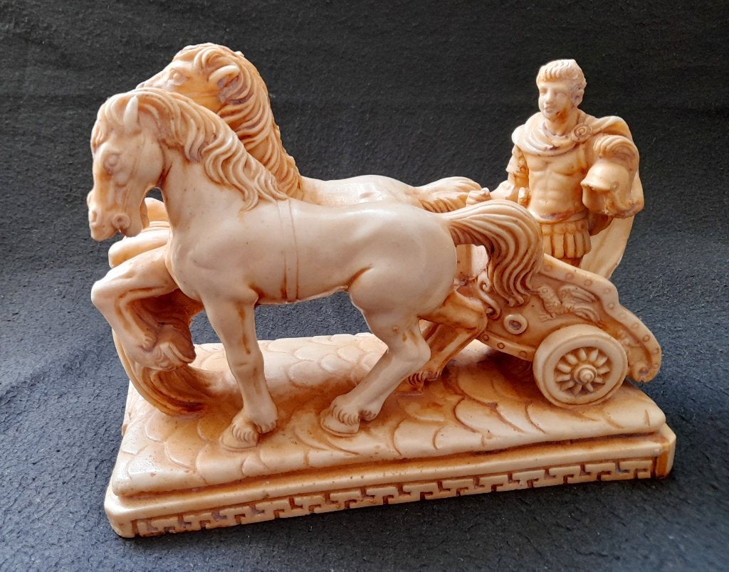 Ivorine beeld Gianetti Romeinse Gladiator op wagenspan, Ophalen of Verzenden