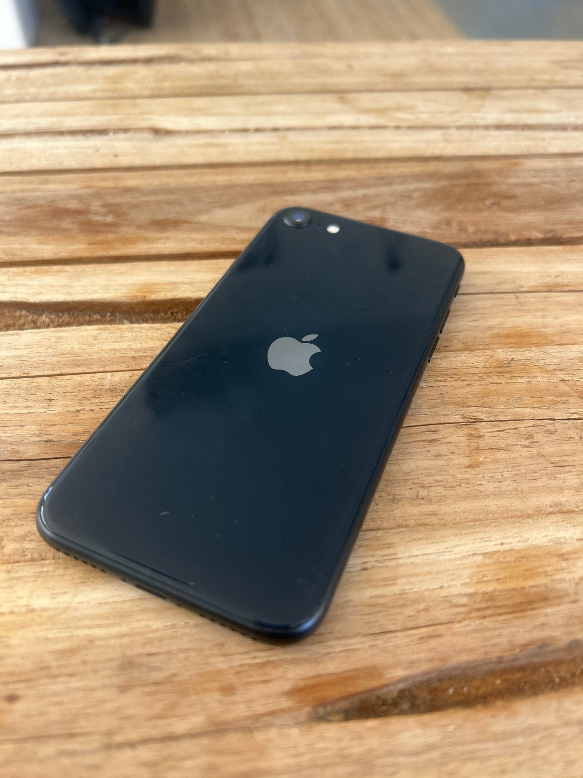 iPhone SE (2020) Zwart - Zo goed als nieuw, Ophalen, Zwart, Zo goed als nieuw, Zonder simlock