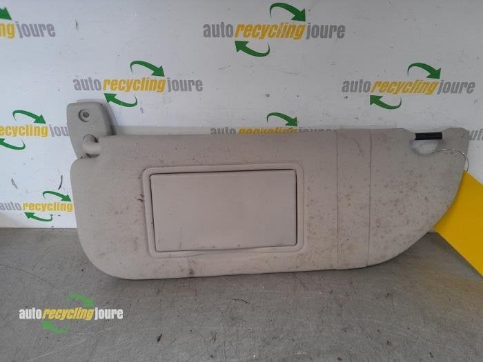 Zonneklep van een Toyota Aygo, Gebruikt, -, -, Toyota