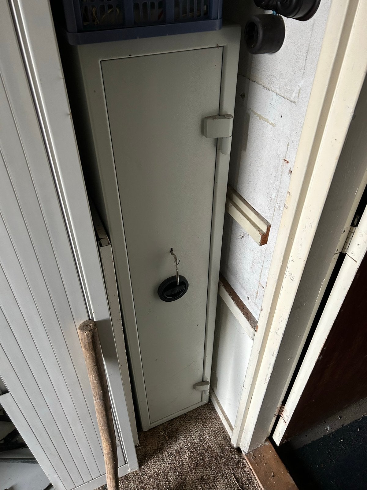 Gecertificeerde jachtkluis / wapenkluis (Stahlschrank), Ophalen, Zo goed als nieuw, Brandkast