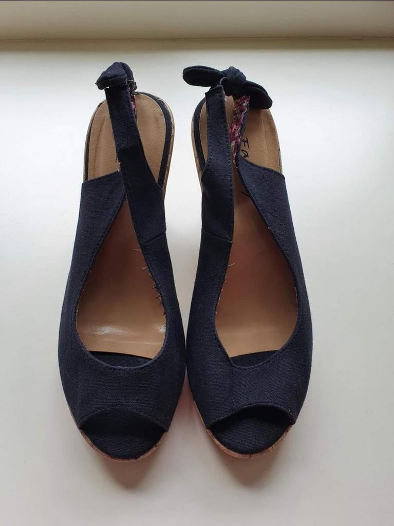 Sleehakken nieuw mt 39 🖤, Kleding | Dames, Schoenen, Zwart, Nieuw, Sandalen of Muiltjes, Ophalen of Verzenden