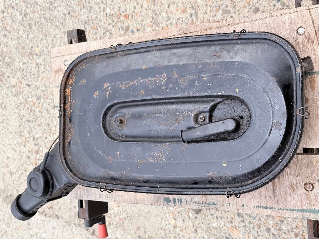 Luchtfilterhuis mercedes W123 W115 /8 230 carburateur, Ophalen of Verzenden, Gebruikt, Mercedes-Benz
