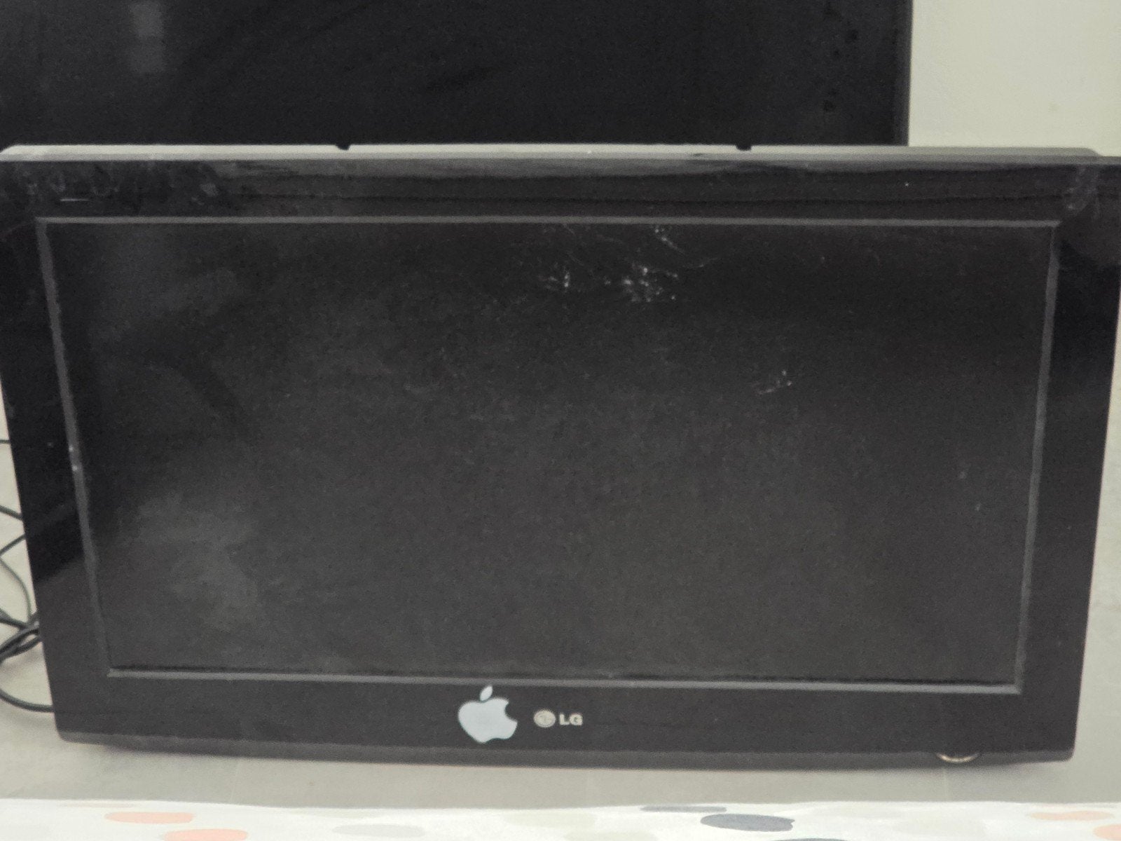 LG TV met Apple logo - Compacte televisie, Audio, Tv en Foto, Televisies, Ophalen, Gebruikt, 50 Hz, Minder dan 40 cm