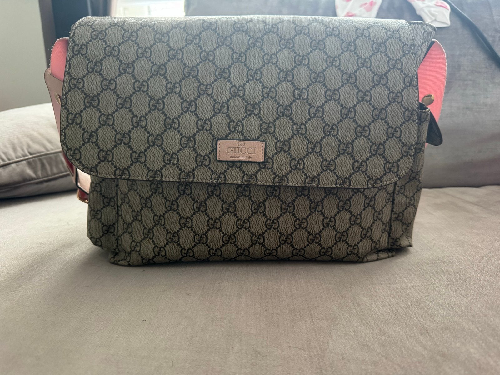 Roze Gucci luiertas, Ophalen, Schoudertas functie, Zo goed als nieuw, Gucci