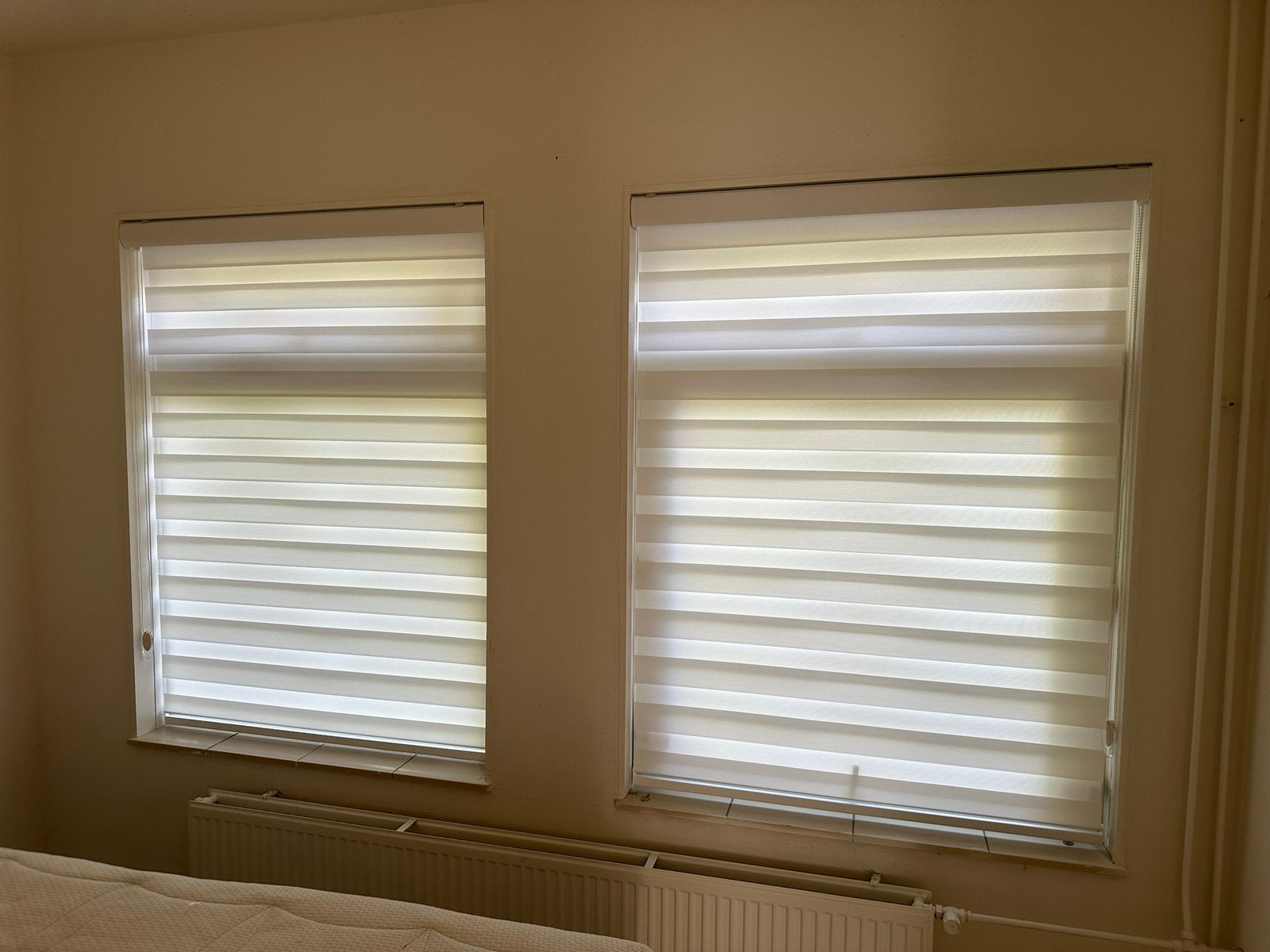 4x duo rolgordijn 120x180cm brede baan (zand), Ophalen, Duo rolgordijn, Zwart, Zo goed als nieuw