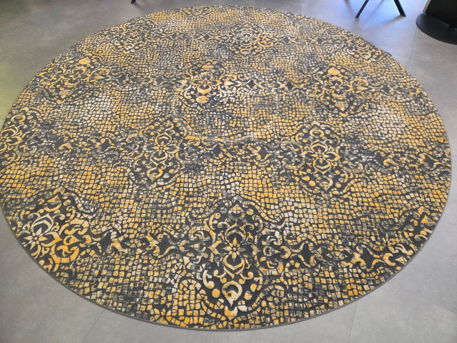 Vloerkleed rond Desso 3 meter doorsnede met antislip laag, Gebruikt, Grijs, Rond, 200 cm of meer