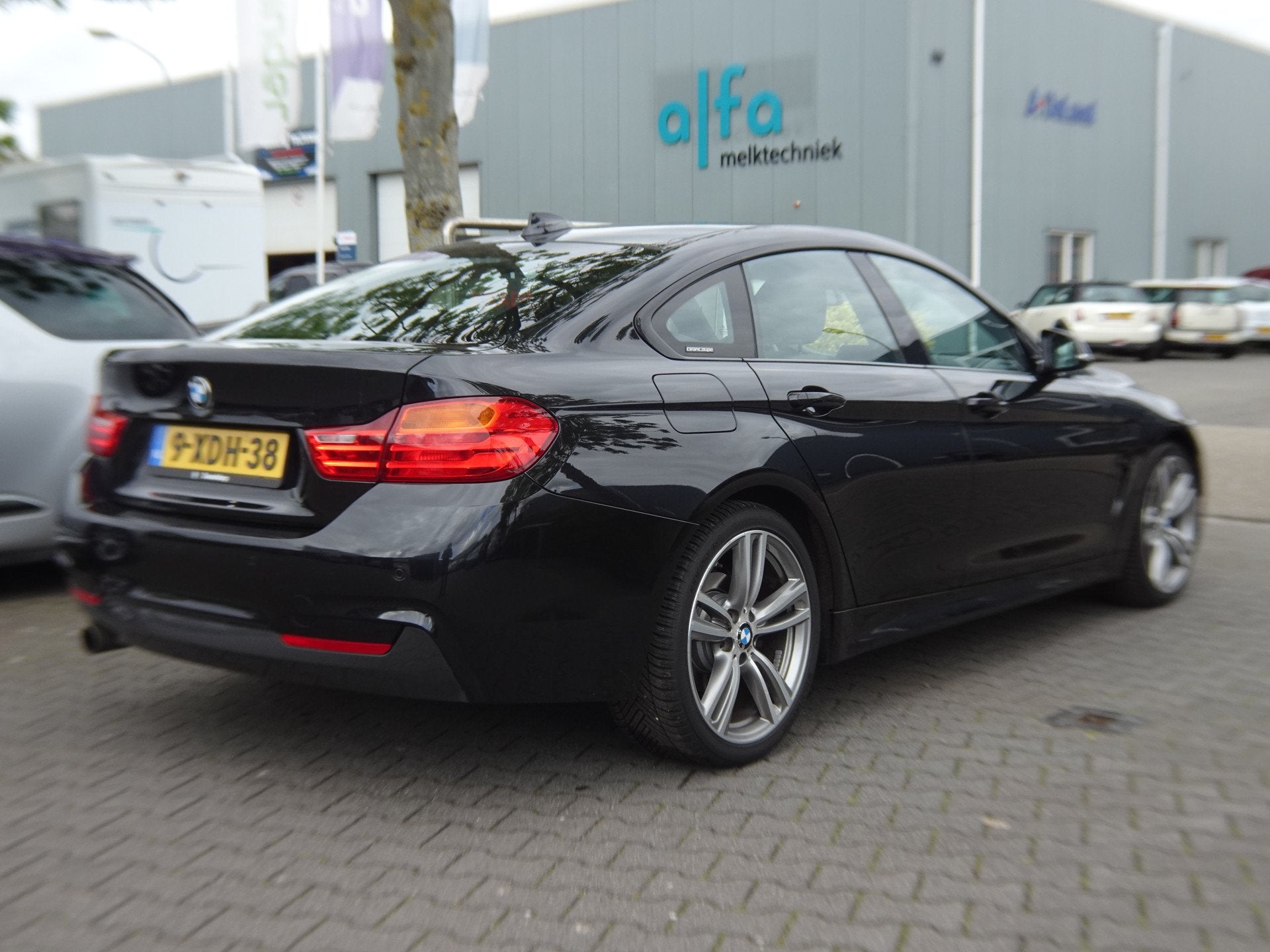 BMW 4 Serie Gran Coupé 420i Executive (bj 2014), Auto's, Gebruikt, Euro 6, 4 cilinders, Zwart