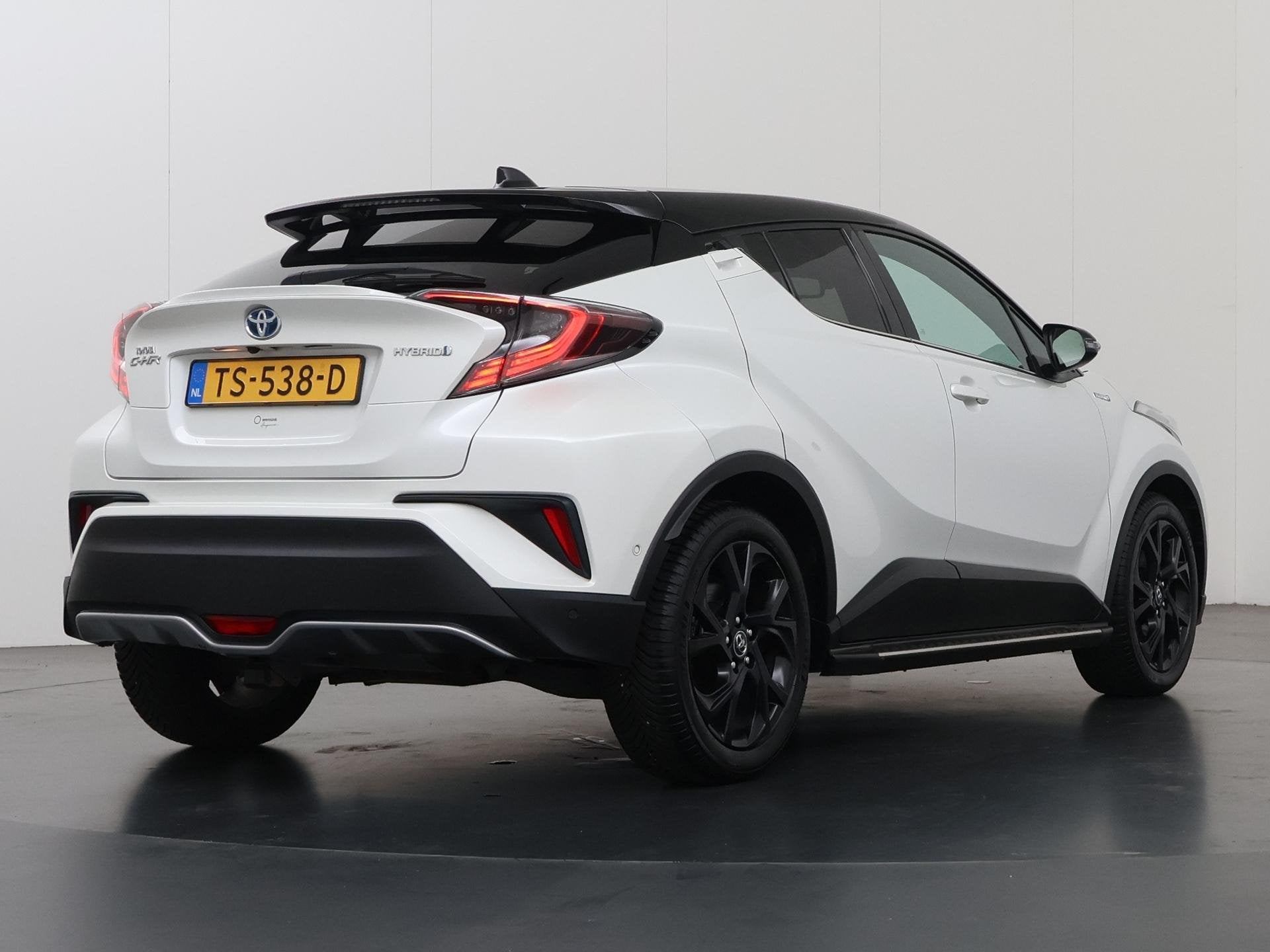 Toyota C-HR 1.8 Hybrid Bi-Tone | Afneembare Trekhaak | Navig, Auto's, Euro 6, 4 cilinders, Origineel Nederlands, 26 km/l