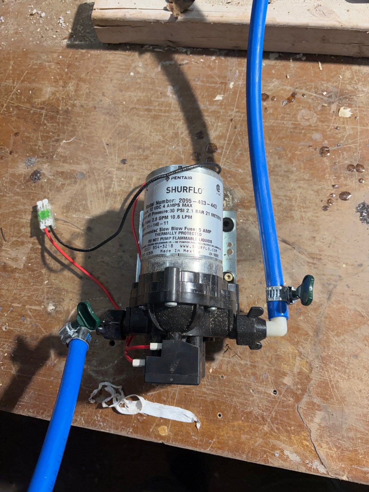 SHURFLO Waterpomp 12V - Ideaal voor camper/boot, Ophalen, Gebruikt